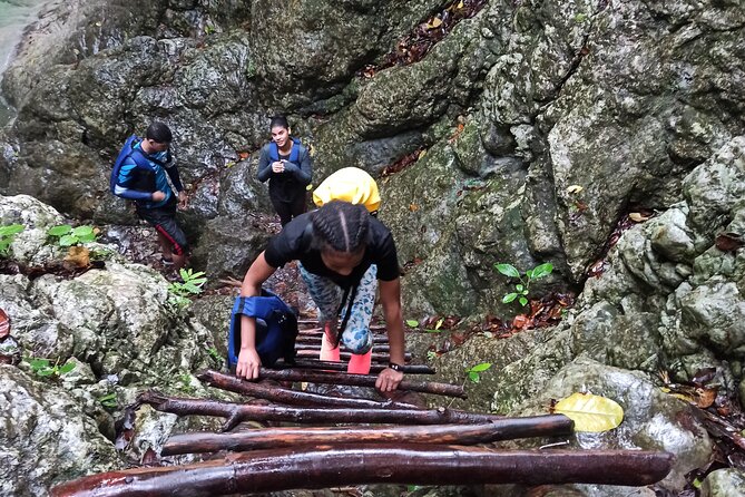 Hiking Tabernacle Thundering Waterfall in Dominican Republic - Timing, transport, and group size