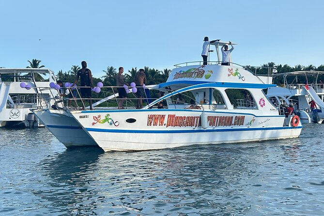 Hip Hop adult only Party Boat with Unlimited drinks and Sandbar - The ride back to port