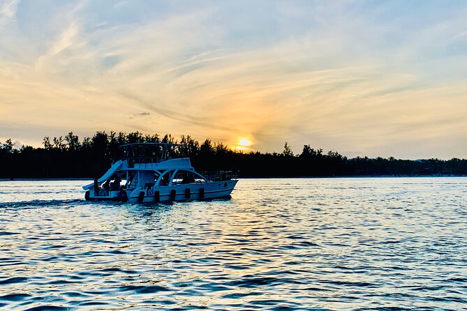 Hip Hop adult only Party Boat with Unlimited drinks& sand-bar - Music, dancing, and the included bar
