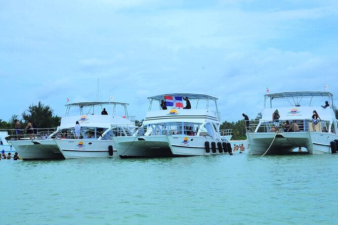 Hip Hop Beat and Live Dj Adults Only Party Boat and Free drinks - What the entertainment team adds