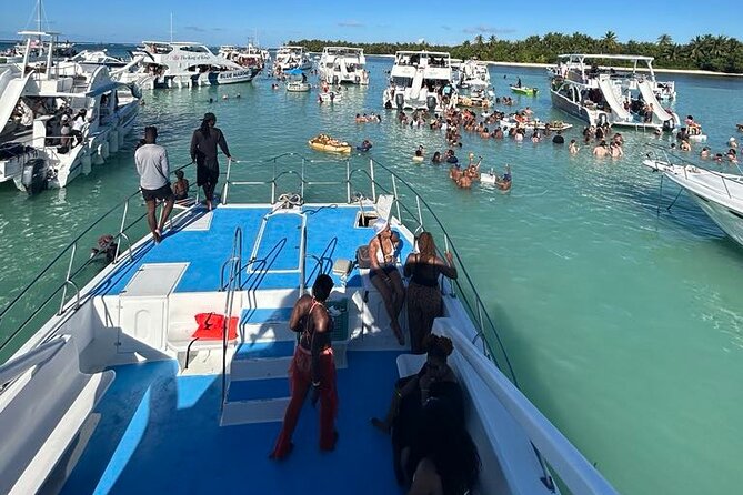 Hip Hop Beat and Live Dj Adults Only Party Boat and Free drinks - The ride back and the real value of $62