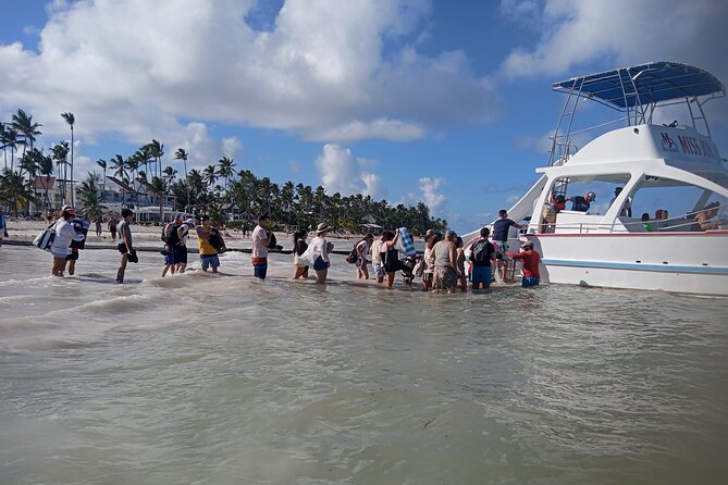 Hip hop party boat cruise & Snorkel: Wonderful time in Punta Cana - Snorkeling first, party boat second
