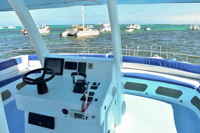 Infinity Hip Hop Boat Party in Punta Cana - Drinks, snacks, and the real value of $60