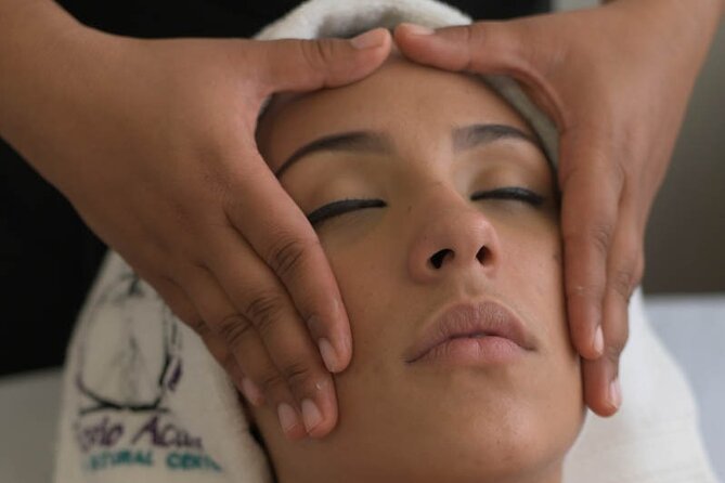 Island Beauty Spa Getaway - The 30-minute organic mango and papaya facial