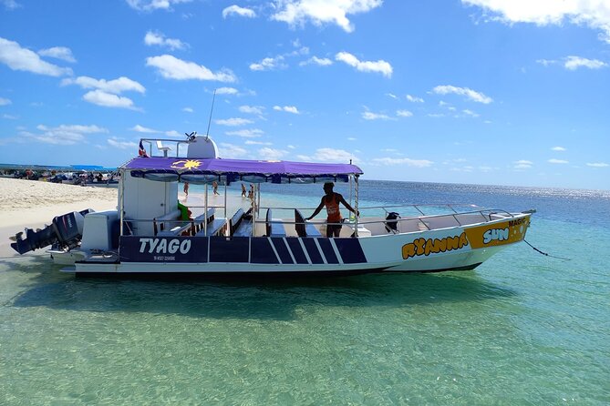 Island DE Saona: EN Small Group Tour on Trimaran Motorise - Starting in Bayahíbe at 8:00 a.m.