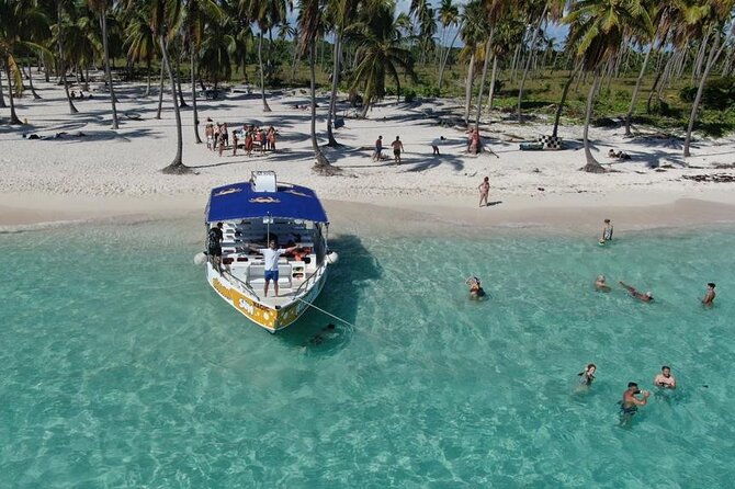 Island DE Saona: EN Small Group Tour on Trimaran Motorise - Should you book the Saona trimaran tour?