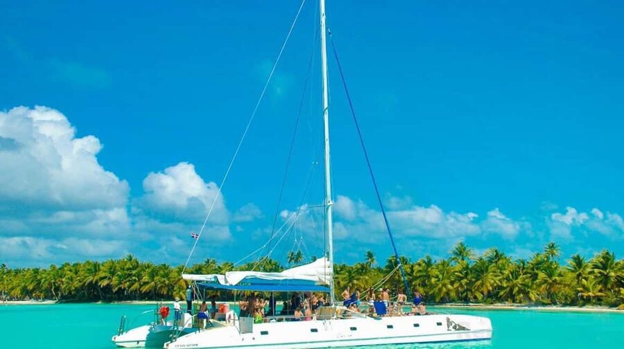 Juan Dolio: Saona Island Full-Day Tour with Lunch & Drinks - Speedboat to Saona Island