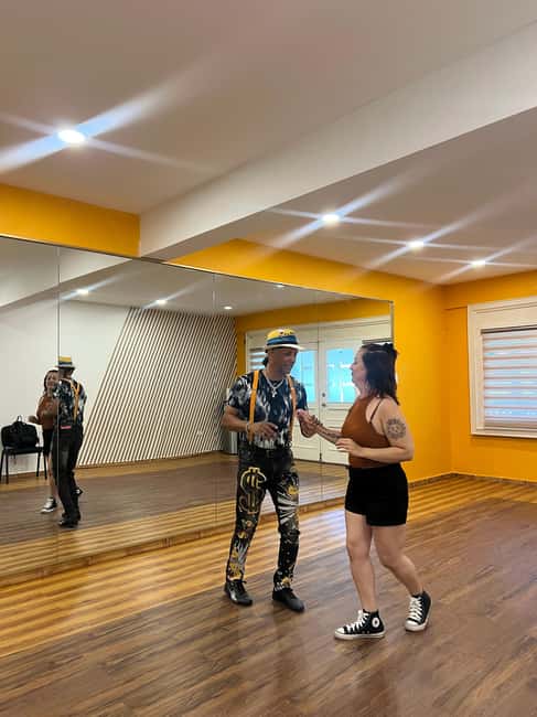 Learn to dance Bachata like a pro in Punta Cana - Solo practice makes partner work easier