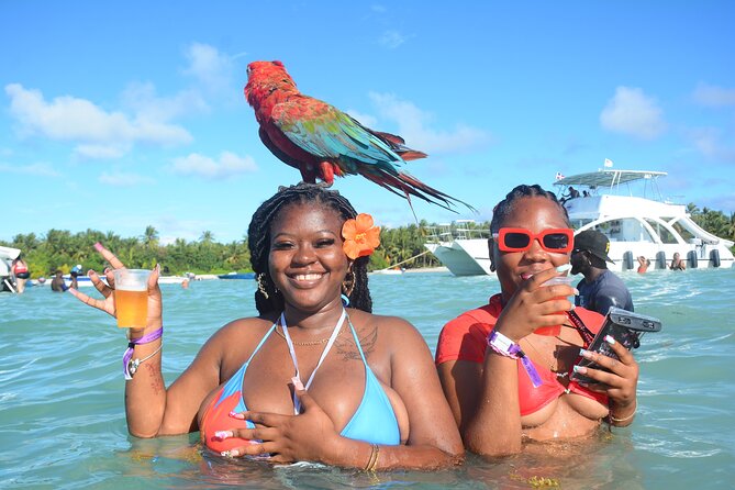 Luxury Hip Hop Boat Party–Drinks, Music, and the Best Vibes in PC - Starting at Jellyfish Restaurant at 3:00 pm