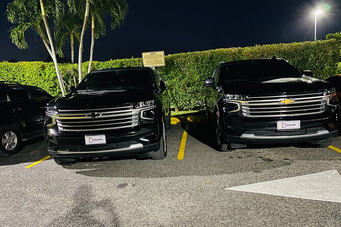 Luxury Transfer between Punta Cana Airport and Bavaro Hotels - Vehicles, luggage, and comfort for small groups