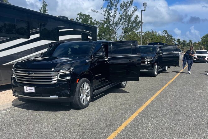 Luxury Transfer between Punta Cana Airport and Uvero alto Hotels - Airport pickup and the first meeting