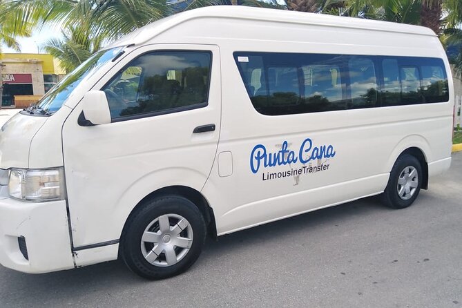 One Way Private Airport or Hotel Transfer Bavaro Hotel 1-6 Pax - From the terminal counter to your hotel door