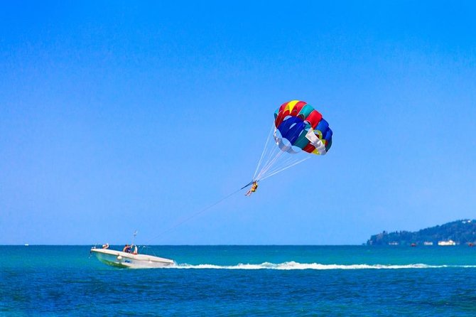 Parasailing in Punta Cana - The view from 500 feet above Bávaro Beach