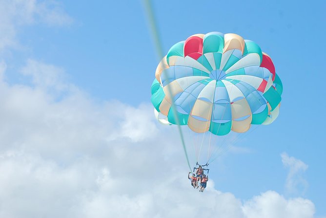 Parasailing Punta Cana - Who will enjoy this Punta Cana parasail?
