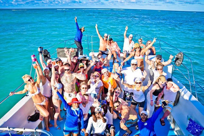 Party Boat / Booze Cruise and Snorkeling - Open Bar - Key points at a glance