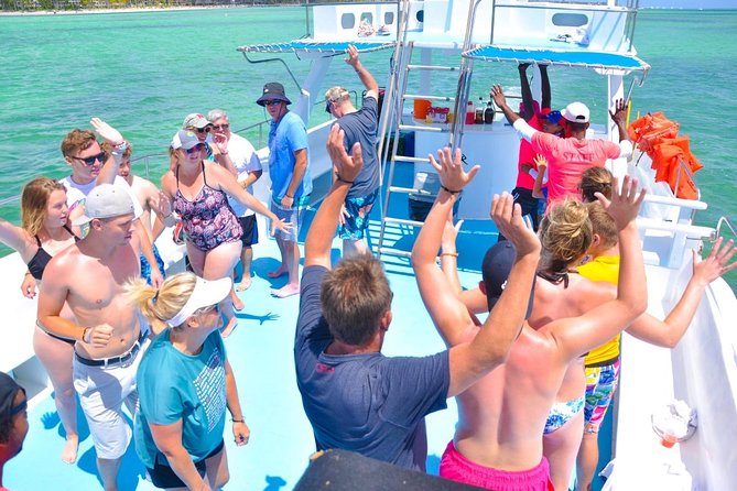 Party Boat / Booze Cruise and Snorkeling - Open Bar - Hotel pickup and the trip to the dock