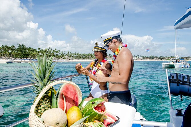 Party Boat / Catamaran Party in Punta Cana - Key points at a glance