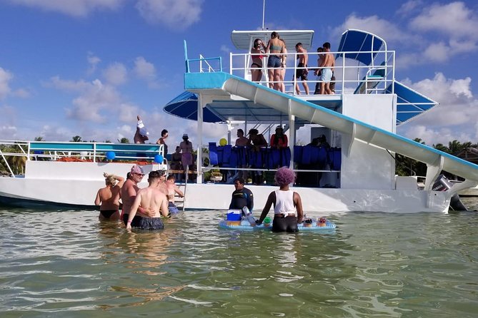 Party Boat in Punta Cana - Booze Cruse - Music, drinks, snacks, and the social mood