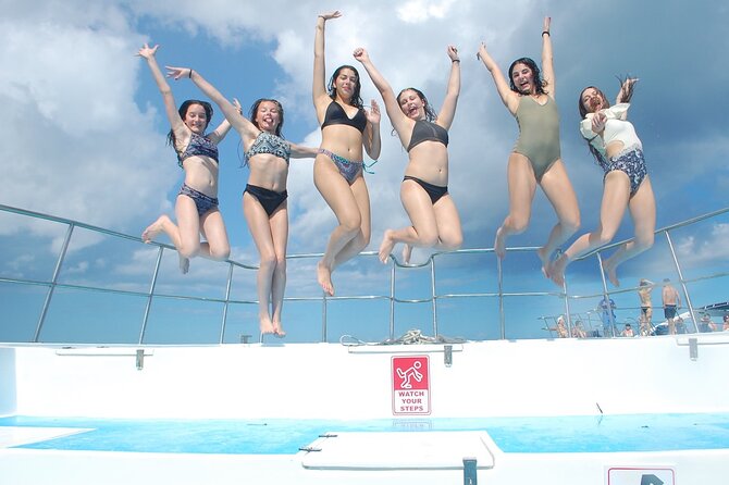 Party boat, Snorkeling, Sand-bar open bar in Bávaro Beach - Snorkeling at the coral reef