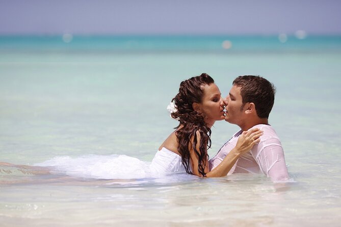 Photographer in Punta Cana, professional photo shoot - Is $290 a good price for up to four people?