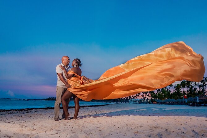 Photography with Flying Dresses in Punta Cana and more… - Working with Eddy on the sand