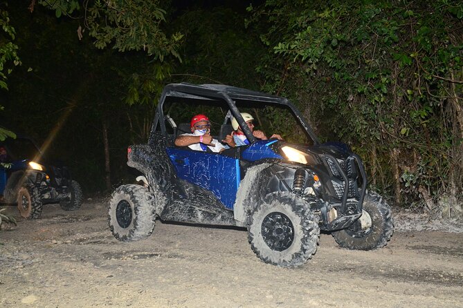 Polaris At Night, Waterfall Pool + Surf & Turf Dinner - Small details that can make the night better