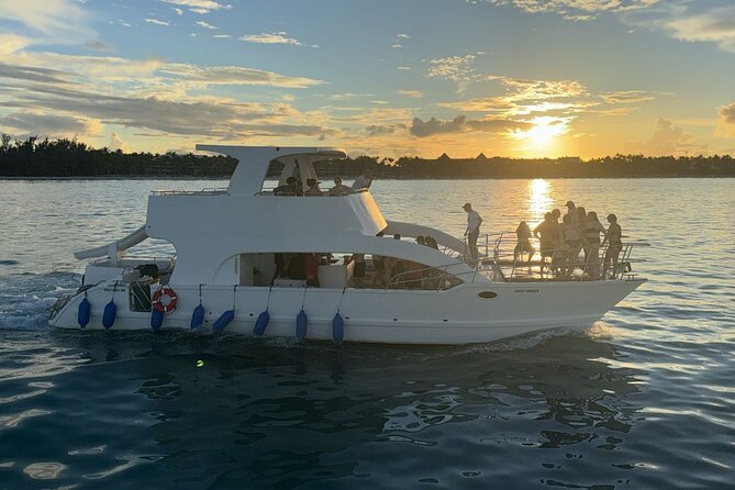 Private Catamaran Booze Cruise & Snorkeling - A private Punta Cana party boat