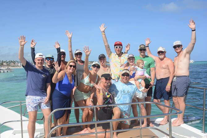 Private Catamaran Booze Cruise & Snorkeling - Snorkeling in changing sea conditions