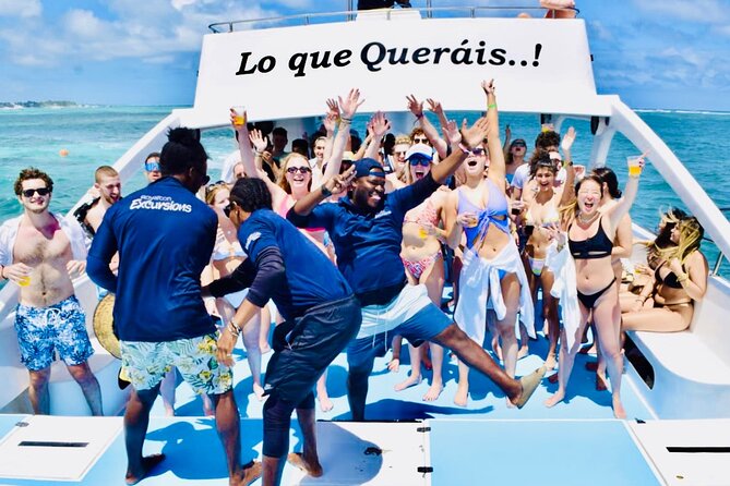 Private Catamaran Cruise with Slide & unlimited drinks - The natural pool and Playa Bávaro sandbar