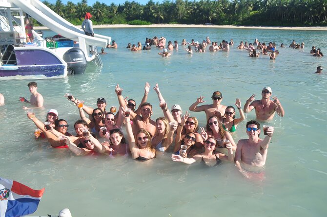 Private Catamaran Cruise with Slide & unlimited drinks - Drinks, Dominican food, and what the open bar means