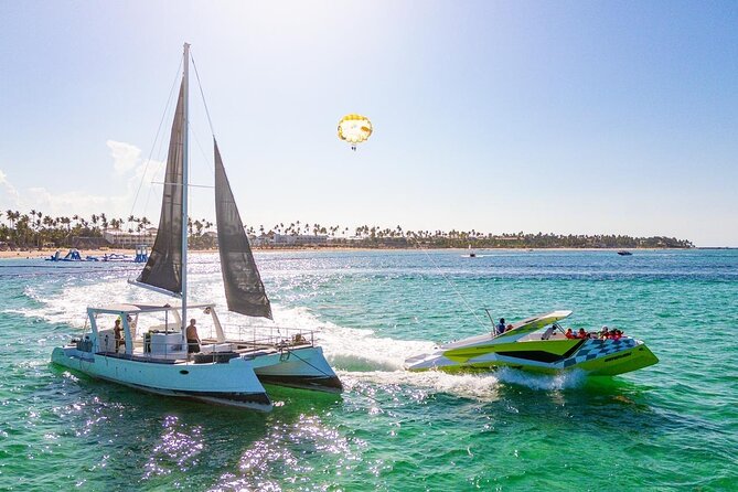 Private Catamaran + Private Parasailing - up to 20 passengers - Key points at a glance
