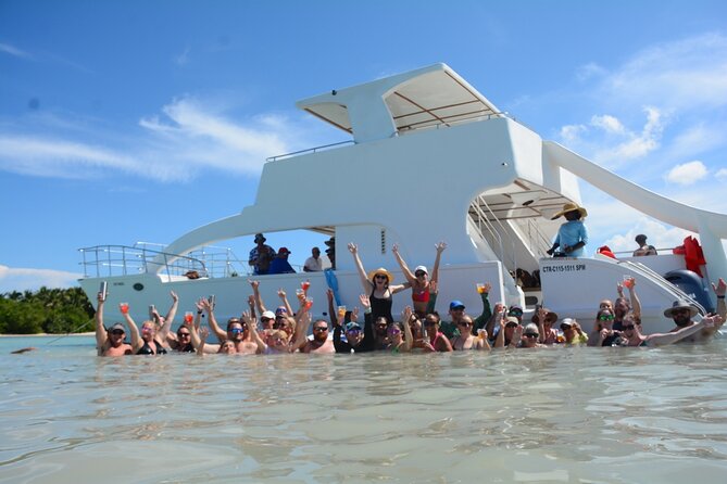 Private Catamaran with Sound system, Slide, Open bar & Snorkeling - Leaving from Jellyfish Restaurant near Bávaro Beach