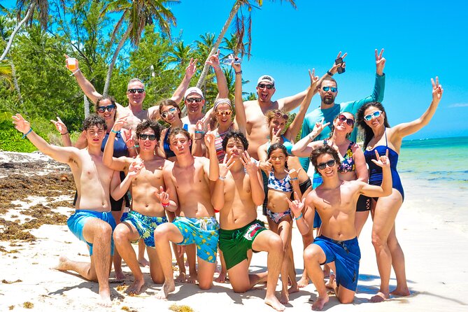 Private Catamaran wonderful Snorqueling slide & entartaiment team - Meeting at Bavaro Beach and Getting Organized