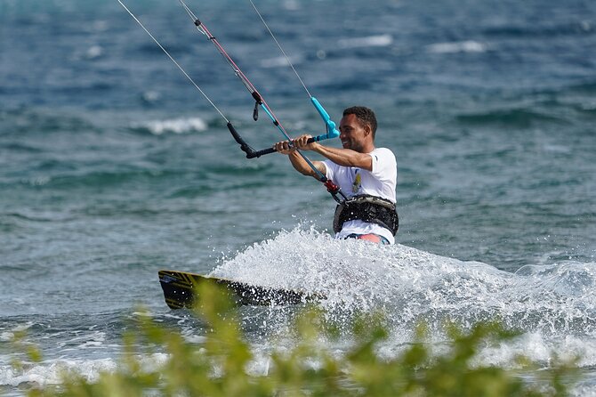 Private Kitesurfing Lessons @ Playa Salinas - Humberto’s teaching style and safety focus