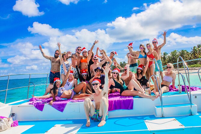 Private Luxury Party Boat with Slide - What $1,080 means for your group