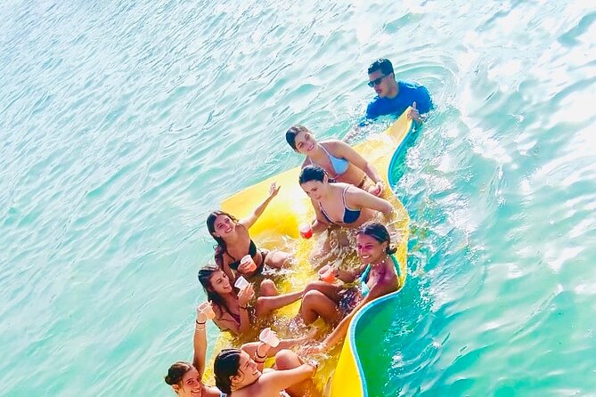 Private Party Boat at Coast of Punta Cana and Bávaro - Music, dancing, and the onboard atmosphere