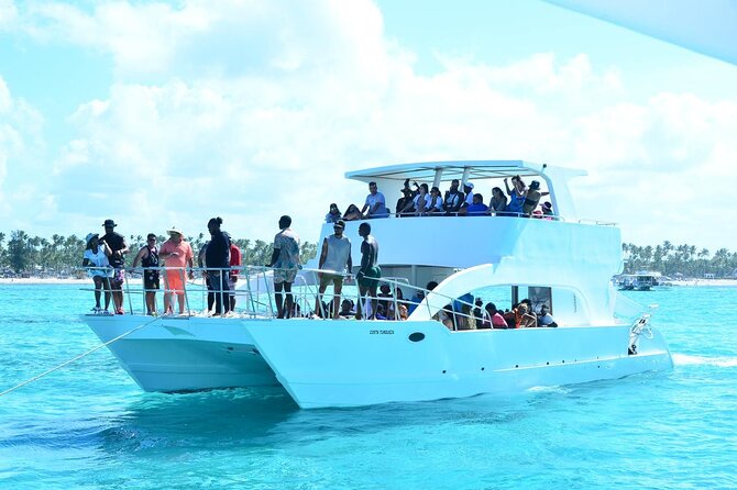 Private Party Boat Cruise: Sound System, Open Bar, Natural Pool - Key points to know before booking