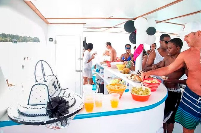 Private Party Boat Tour From Punta Cana with Drinks - The natural pool stop