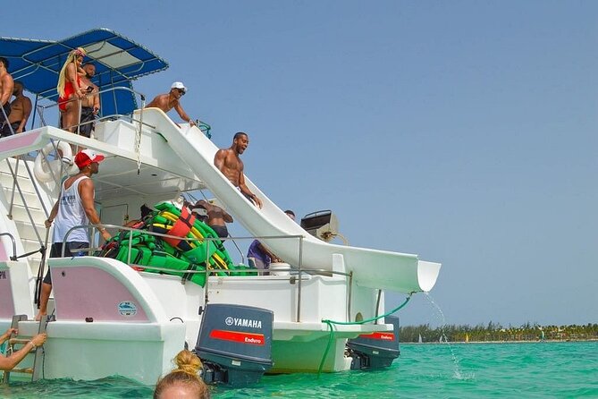 Private Party Boat Tour From Punta Cana with Drinks - What the crew and boat experience add