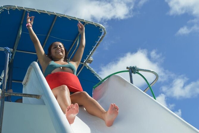 Private Party Boat with Slide and chicken skewers at Punta Cana - What the high ratings tell you, and what they do not