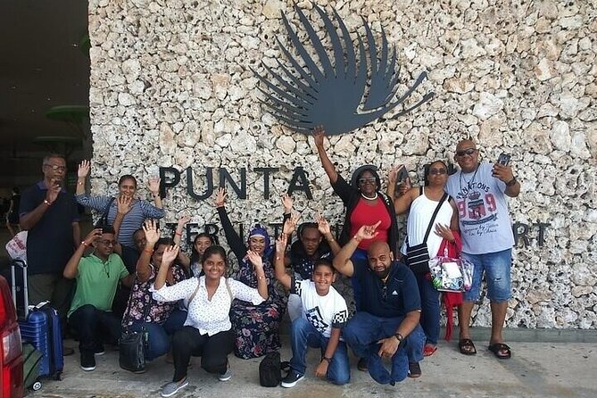 Private Punta Cana Airport Transfer from Hotels to Uvero Alto - How the two-contact pickup works