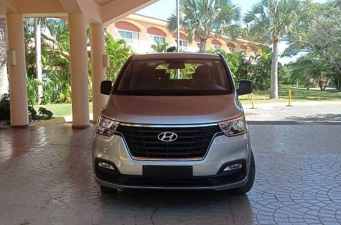 Private Roundtrip Transfer from Punta Cana Airport to Hotels - What private service changes for your arrival