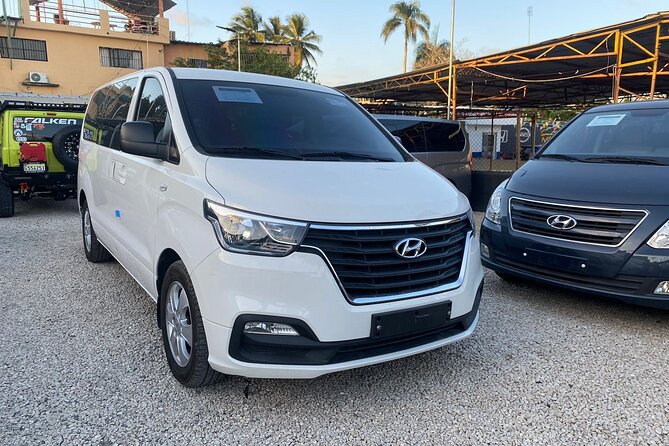 Private Transfer from or to Punta Cana and Bavaro - Communication, punctuality, and the airport detail