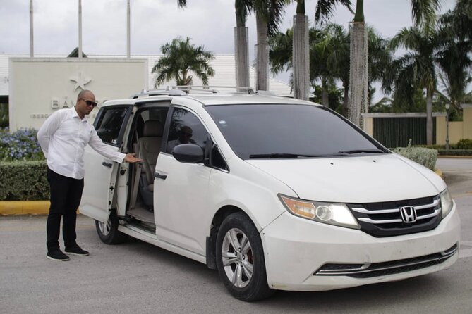 Private Transfer from PUJ Airport to Bávaro and Punta Cana Zone - What the $30 group price really buys you