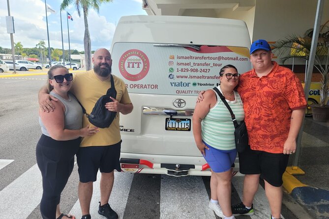 Private transfer Puerto Plata Airport to Hotels. - The airport meeting point and flight-delay plan