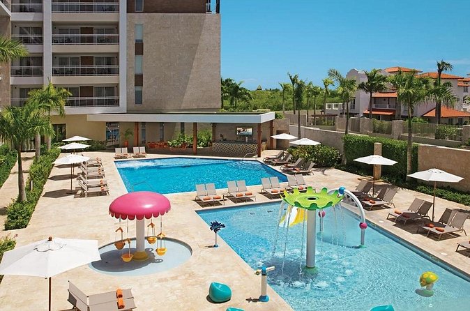 Private Transfer Punta Cana Airport to/from Dreams Dominicus La Romana - What the $105 group price really buys