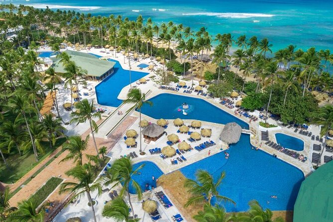 Private Transfer Punta Cana Airport to/from Grand Sirenis Punta Cana - A simple landing at Punta Cana Airport