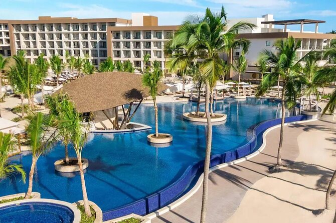 Private Transfer Punta Cana Airport to/from Hyatt Ziva - Finding your driver at Punta Cana Airport