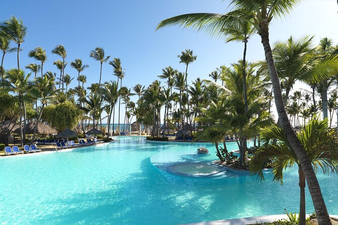 Private Transfer Punta Cana Airport to/from Melia Caribe Beach - The 25-Minute Ride to Melia Caribe Beach