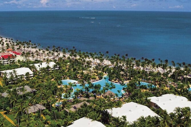 Private Transfer Punta Cana Airport to/from Melia Punta Cana Beach - The 25-minute ride to Melia Punta Cana Beach